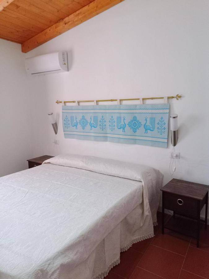 Casa Vacanza Ligustro Appartamento Il Toro SantʼAntìoco エクステリア 写真